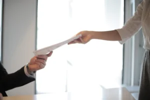 Boost Your Chances of Getting Your Job Application Noticed Through a Personal Note